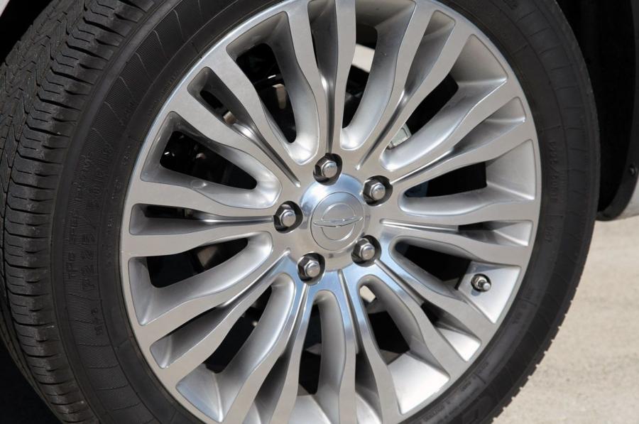  Chrysler 200 2011 года  (фото 83 из 122)